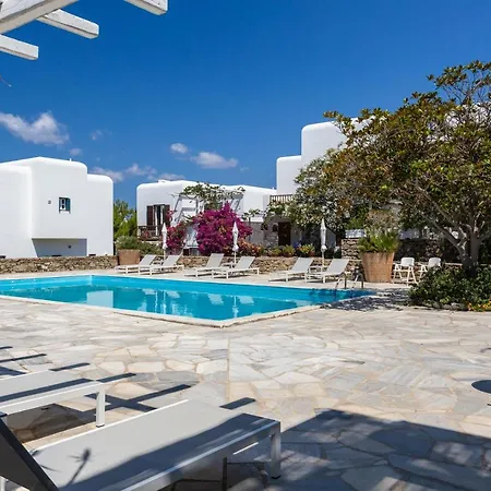 Callisti With Pool View And Calypso Upper Floor With Sea View Apartment Mykonos Town