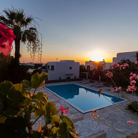 Callisti With Pool View And Calypso Upper Floor With Sea View Apartment
