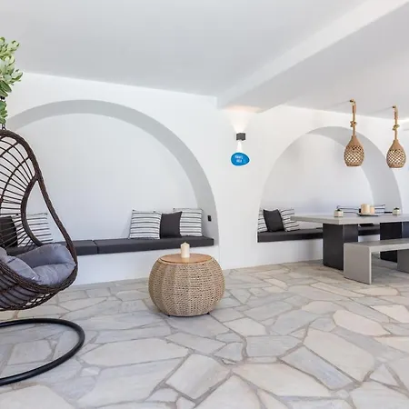 Callisti With Pool View And Calypso Upper Floor With Sea View Apartment